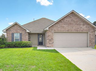 38253 Saint Martin Ct, Gonzales, LA 70737