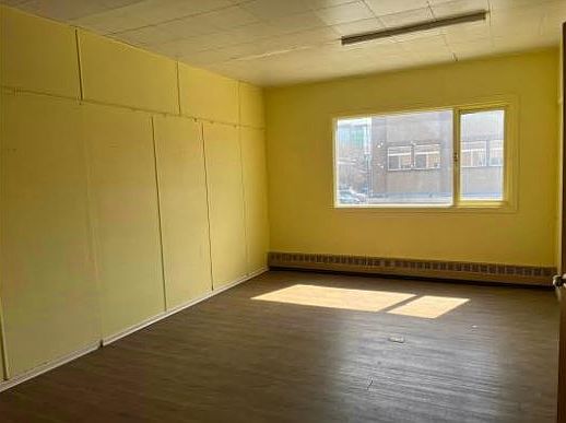 3rd image of 4940 51st St #E