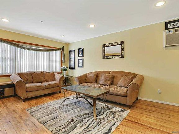 4th image of 127 Washington Ave