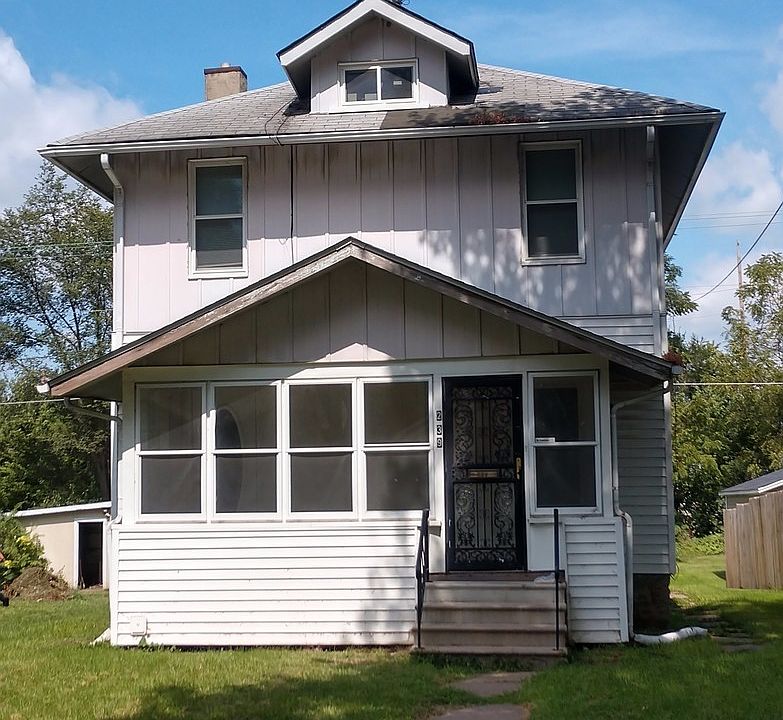 1st image of 239 15th Ave