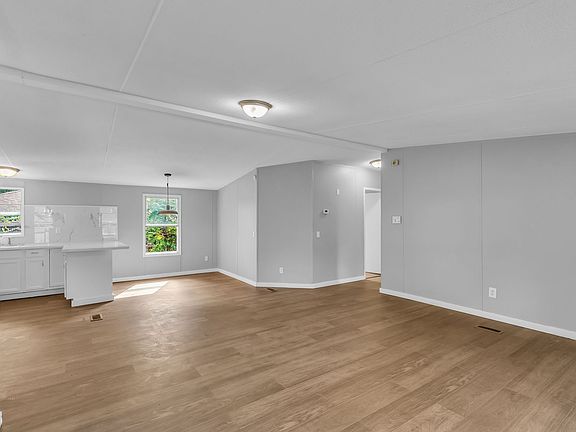 5th image of 3511 Mays St