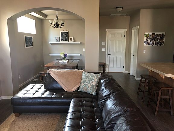 3rd image of 3218 Highlands Blvd