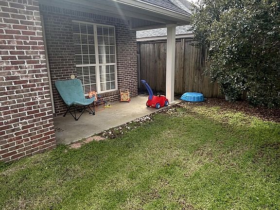 2nd image of 399 N Point Dr