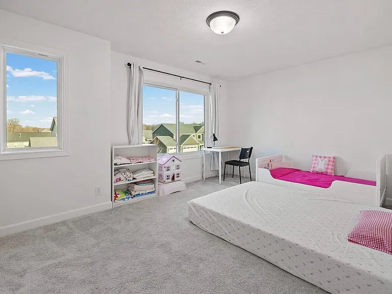 5335 Daffodil Dr — Photo 20