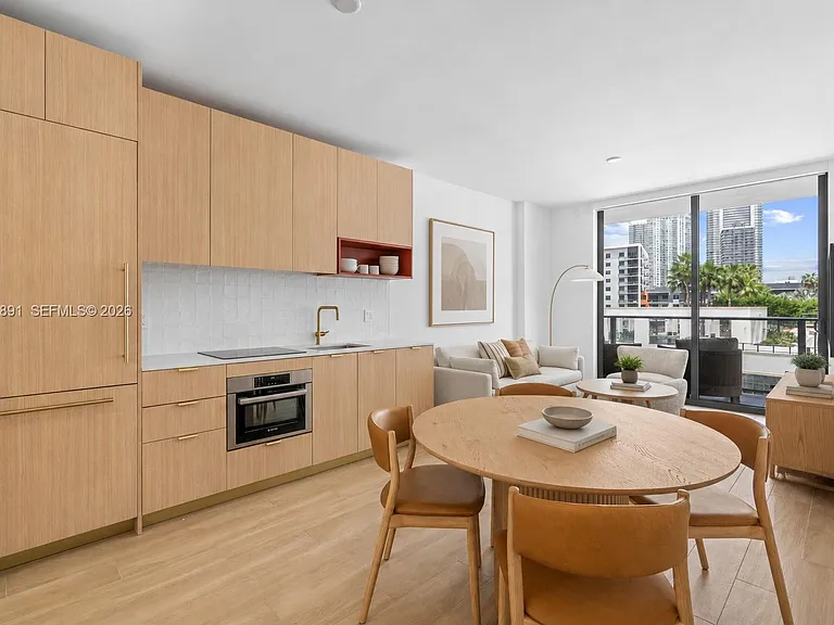 90 NE 32nd St #710 — Photo 6