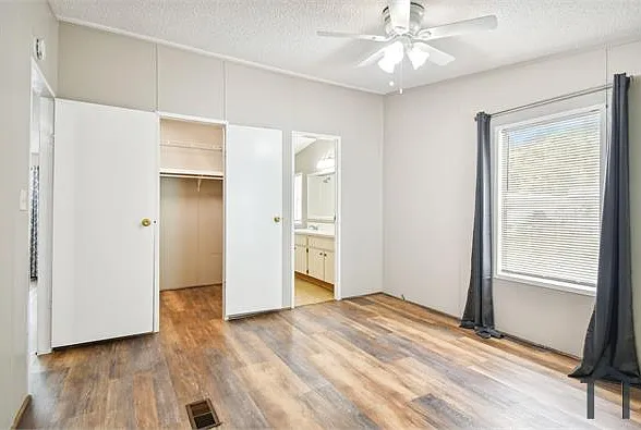 10609 Bay Hills Cir — Photo 19