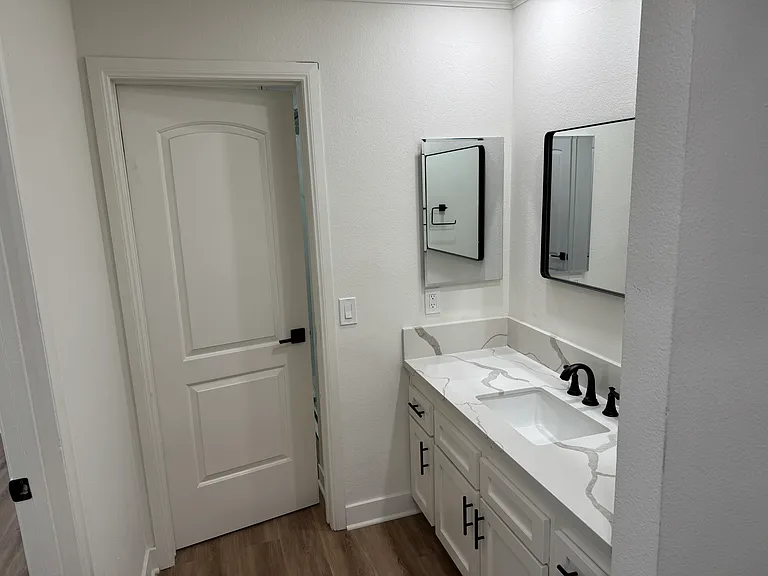 Briar Court — Photo 17