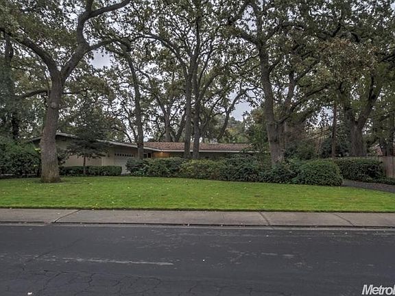 2nd image of 2422 Bonniebrook Dr