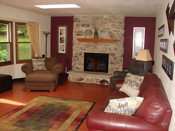 5th image of 764 Dublin Dr
