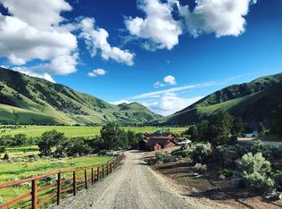 22 Lake Creek Rd, Salmon, ID 83467