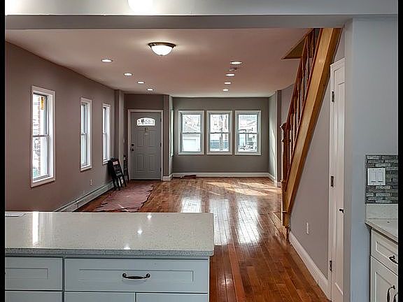 4th image of 118-07 200th St #1