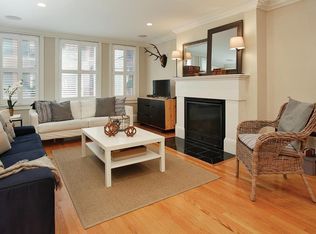 25 Temple St APT 1, Boston, MA 02114