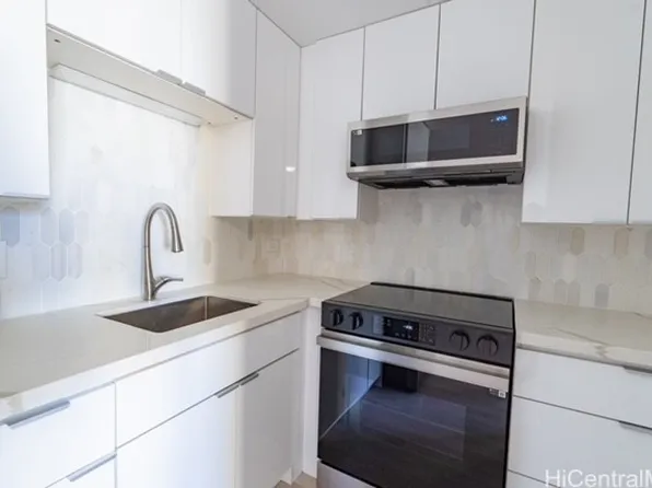 3215 Ala Ilima St APT B803, Honolulu, HI 96818