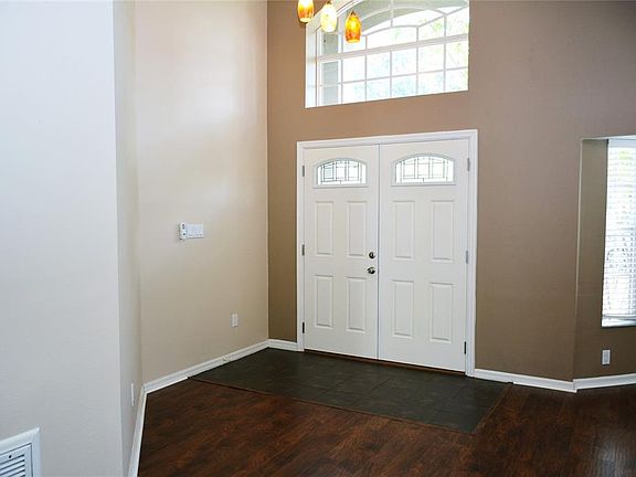5th image of 1121 Ballyshannon Pkwy
