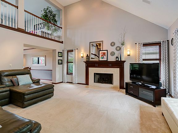 4th image of 10447 Cambridge Pl