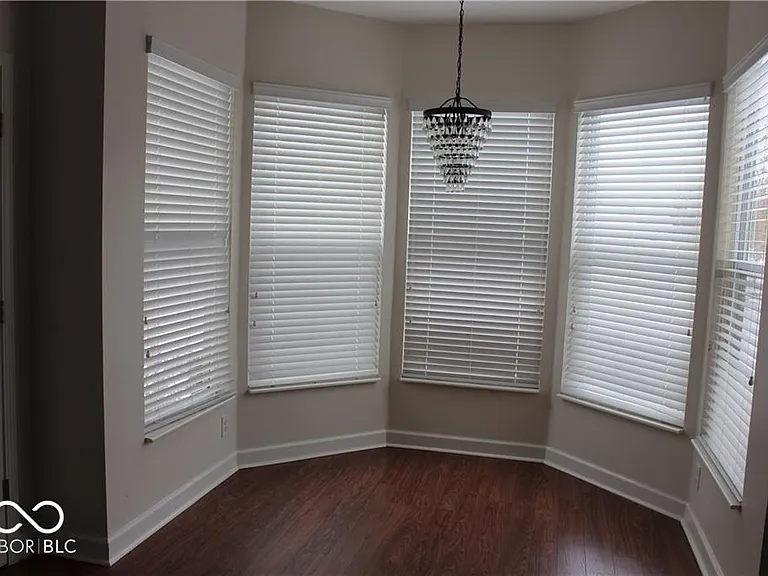 6255 Canterbury Dr — Photo 6