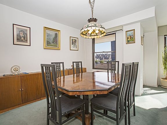 4th image of 505 E 79th St APT 15L