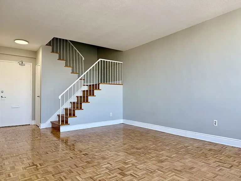 1501 Woodbine Ave — Photo 17