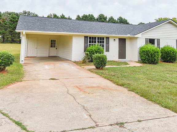 2nd image of 111 Meadowview Ln