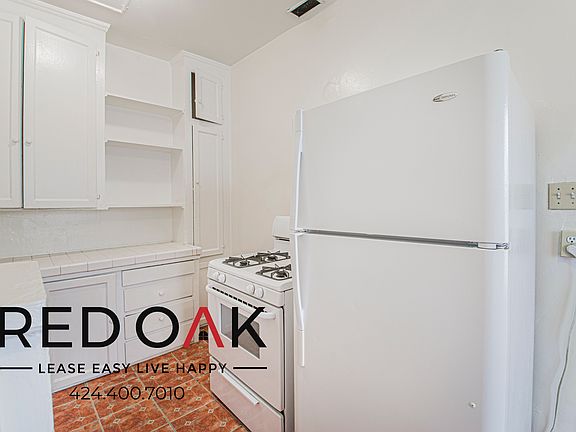 3rd image of 836 Sanborn Ave APT 206