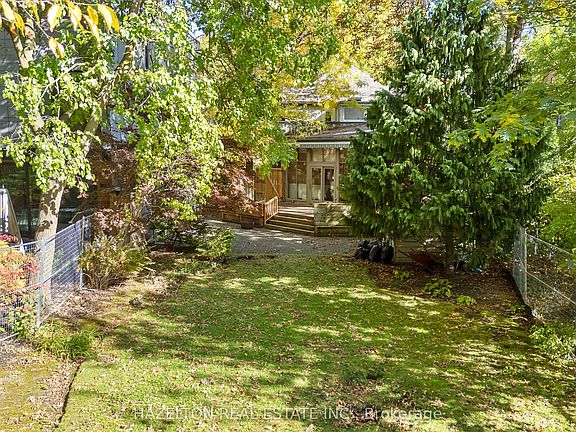 5th image of 16 Wells Hill Ave