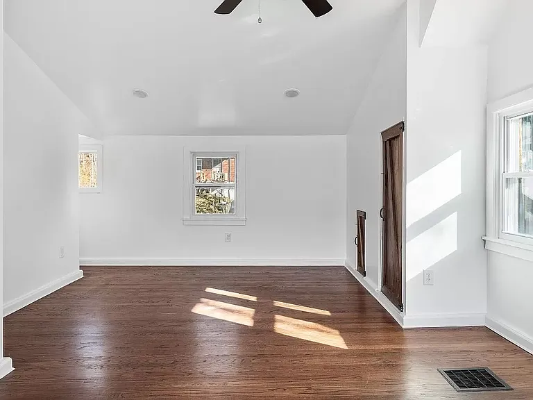 56 Powers Rd — Photo 14