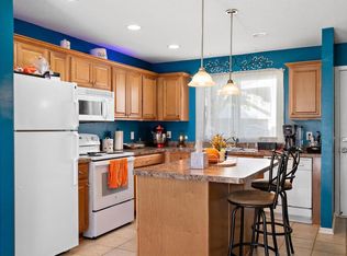 708 Clover Leaf Pkwy NE, Blaine, MN 55434