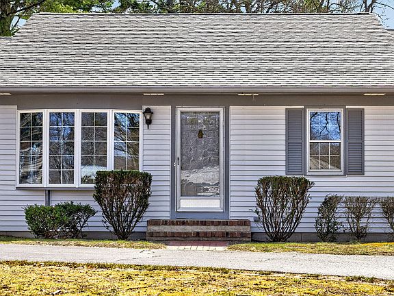 3rd image of 493 Prince Hinckley Road