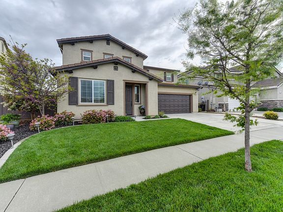 3rd image of 2304 Raindance Dr