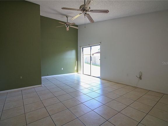 3rd image of 209 Granite Dr
