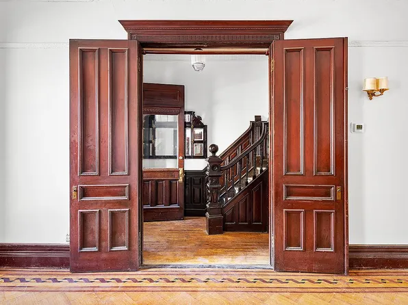 554 Macon St, Brooklyn, NY 11233
