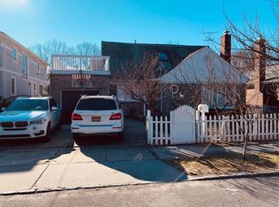 21220 86th Ave, Queens Village, NY 11427
