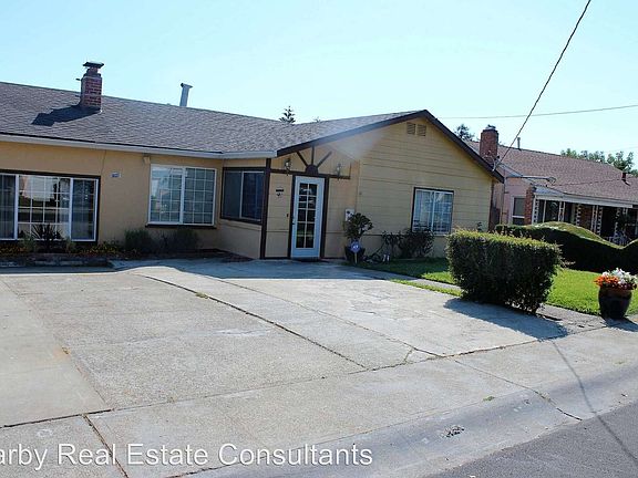 2nd image of 15997 Wellington Way