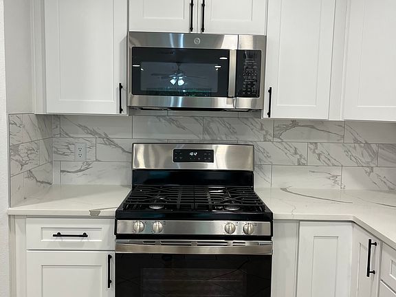 2nd image of 1508 Valleyridge Dr #A