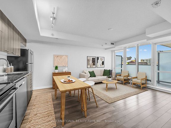2nd image of 20 Joe Shuster Way #516