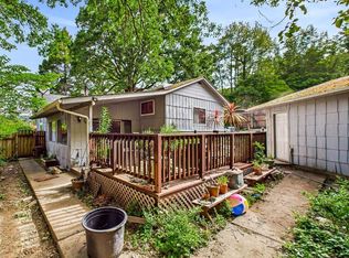 90 Oak St, Miranda, CA 95553