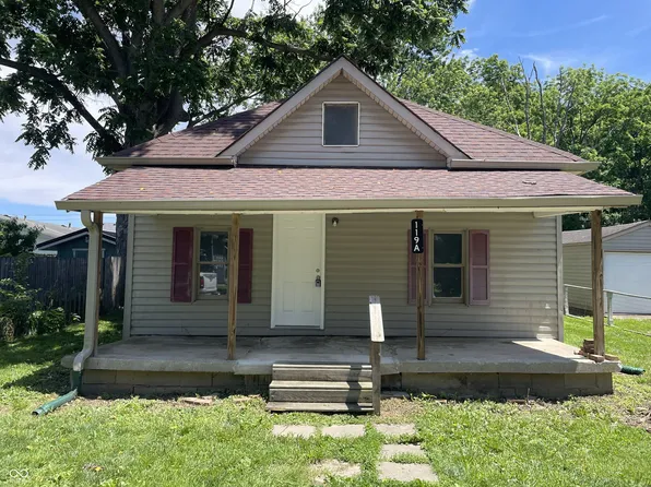 119 N Blue River Dr, Edinburgh, IN 46124