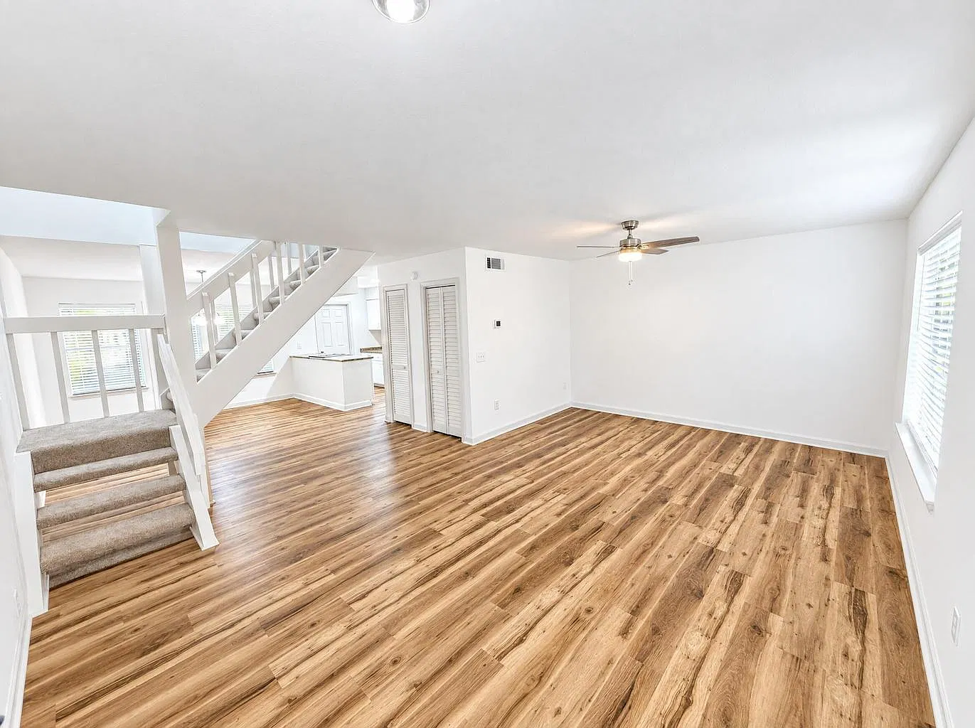 3 bed, 1.5 bath, 1344 sqft, $2,195 — Photo 4