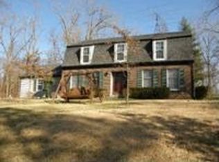 17 Bass Ln, Belleville, IL 62223