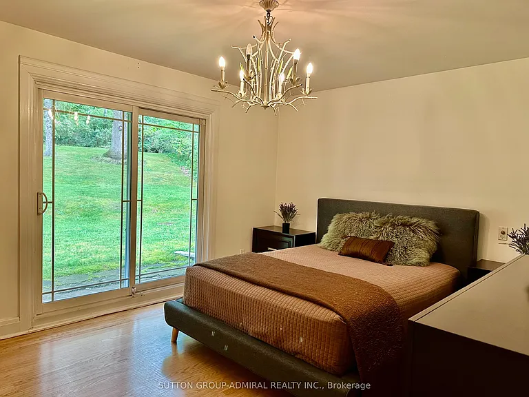 97 Valecrest Dr — Photo 16