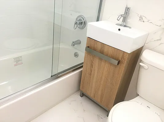 Rented by Bond New York | media 7