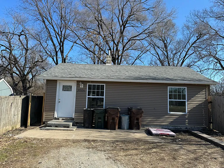 3005 Navaho St — Photo 4