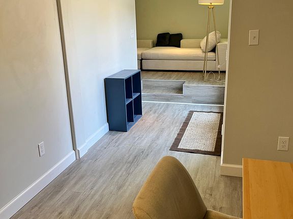 5th image of 18702 NE 109th Ave