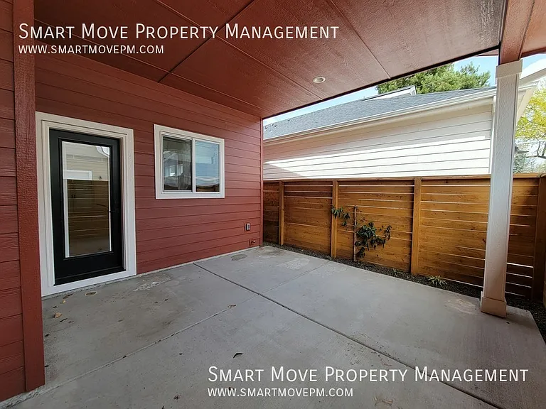 2463 N Ashgrove Ln — Photo 31