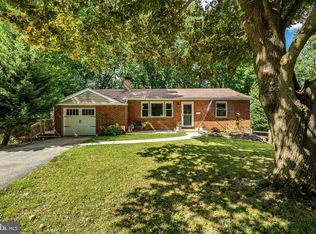 230 Dayleview Rd, Berwyn, PA 19312