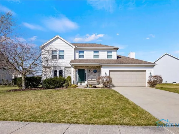 10272 Scarlet Oak Dr, Perrysburg, OH 43551