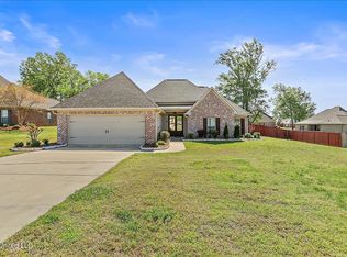 108 Trailbridge Way, Canton, MS 39046