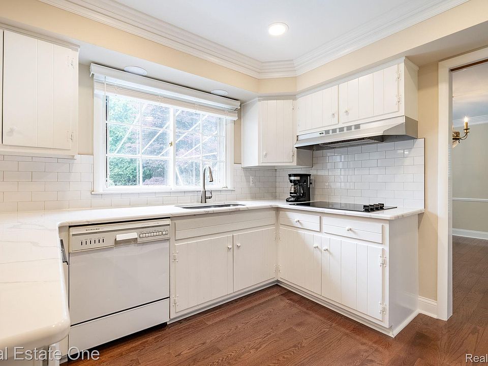 1632 Spotswood Dr, photo 13