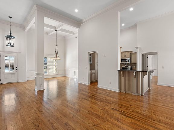 5th image of 7520 Lacie Jay Ln