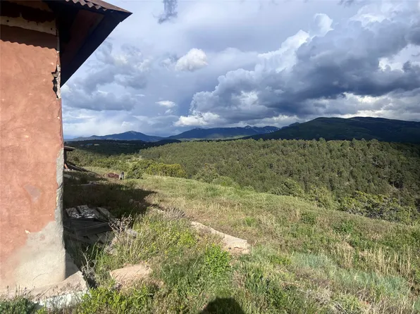 213 County Road 78, Truchas, NM 87578